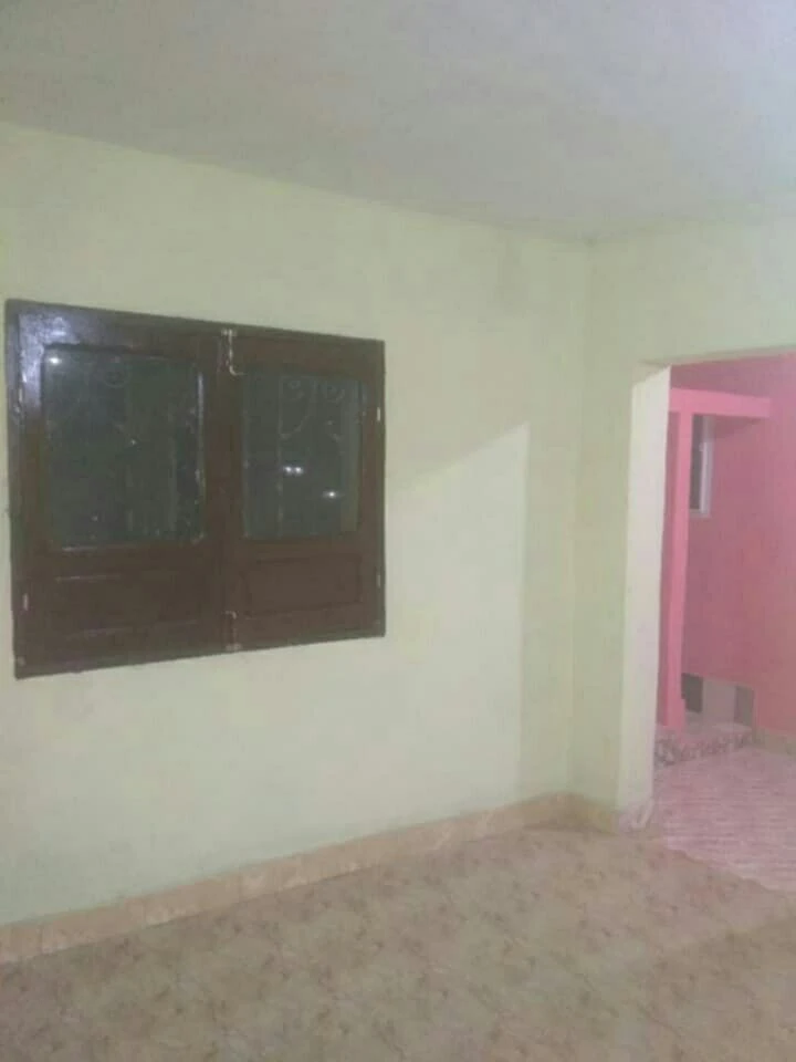 houseImage