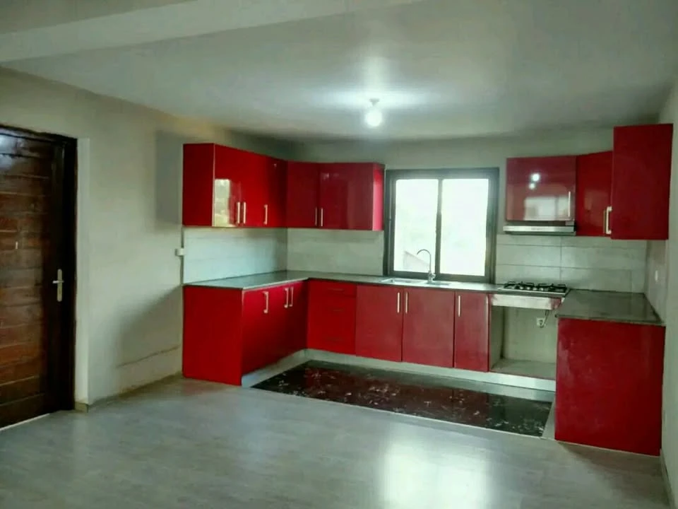 houseImage