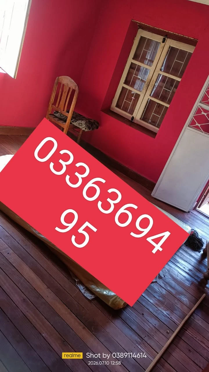 houseImage