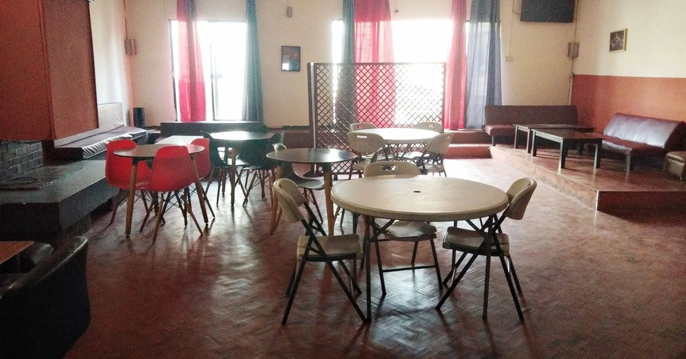 houseImage