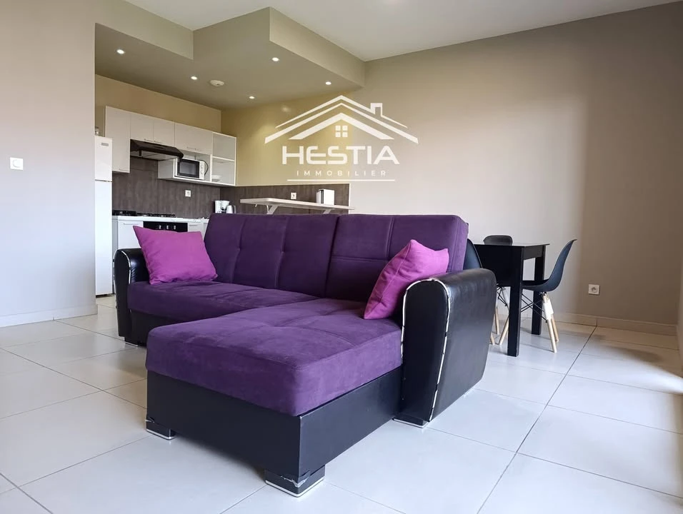 houseImage
