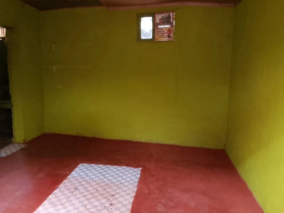 houseImage